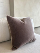 luxe mohair sierkussenhoes amy aubergine 50x50 cm studio femme home luxe mohair sierkussenhoes amy aubergine 50x50 cm studio femme home