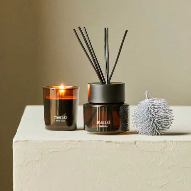 cadeaubox meraki silent amber cadeauset giftbox diffuser en geurkaars geurstokje