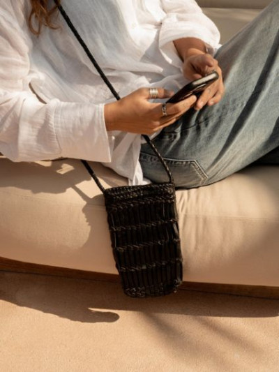 the dial diva phone bag black telefoon tasje zwart leer gevlochten