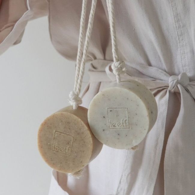 zeep soap bar aan touw leeff sesame merci cadeauverpakking zeep soap bar aan touw leeff sesame merci cadeauverpakking
