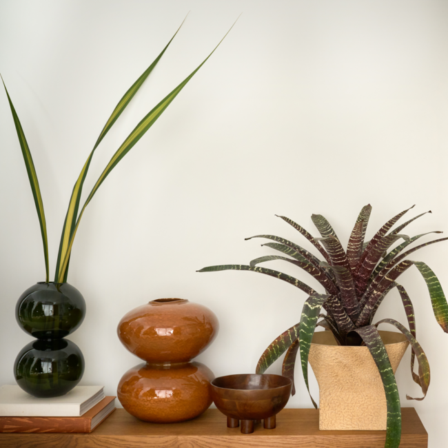 vase foss, sugar almond vase foss, sugar almond